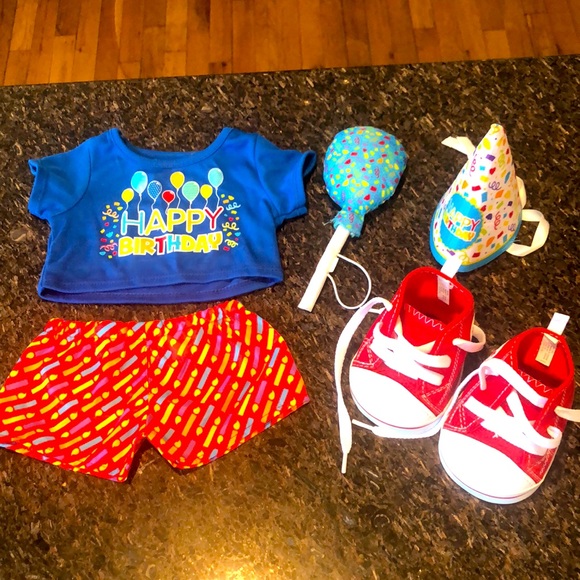 Build a bear Happy Birthday Outfit with shoes and accessories. Like new - Picture 1 of 7